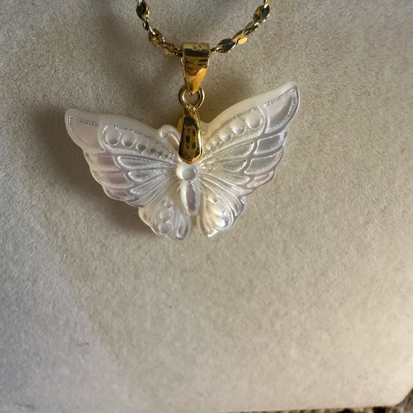 Elegant Shell Butterfly Pendant on Chain - Picture 7 of 10